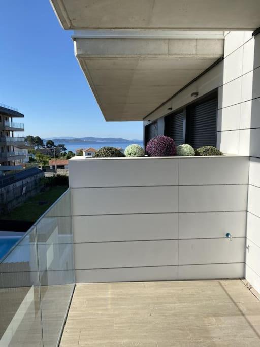 Precioso Apartamento Con Terraza Y Piscina En Portonovo-Sanxenxo Kültér fotó