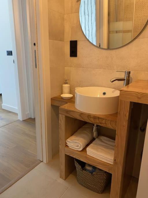 Precioso Apartamento Con Terraza Y Piscina En Portonovo-Sanxenxo Kültér fotó