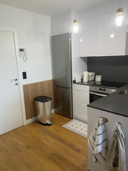 Precioso Apartamento Con Terraza Y Piscina En Portonovo-Sanxenxo Kültér fotó
