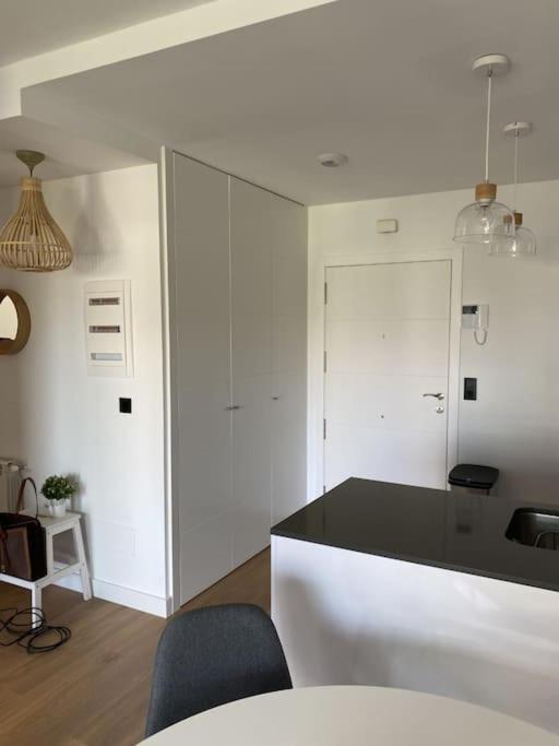 Precioso Apartamento Con Terraza Y Piscina En Portonovo-Sanxenxo Kültér fotó
